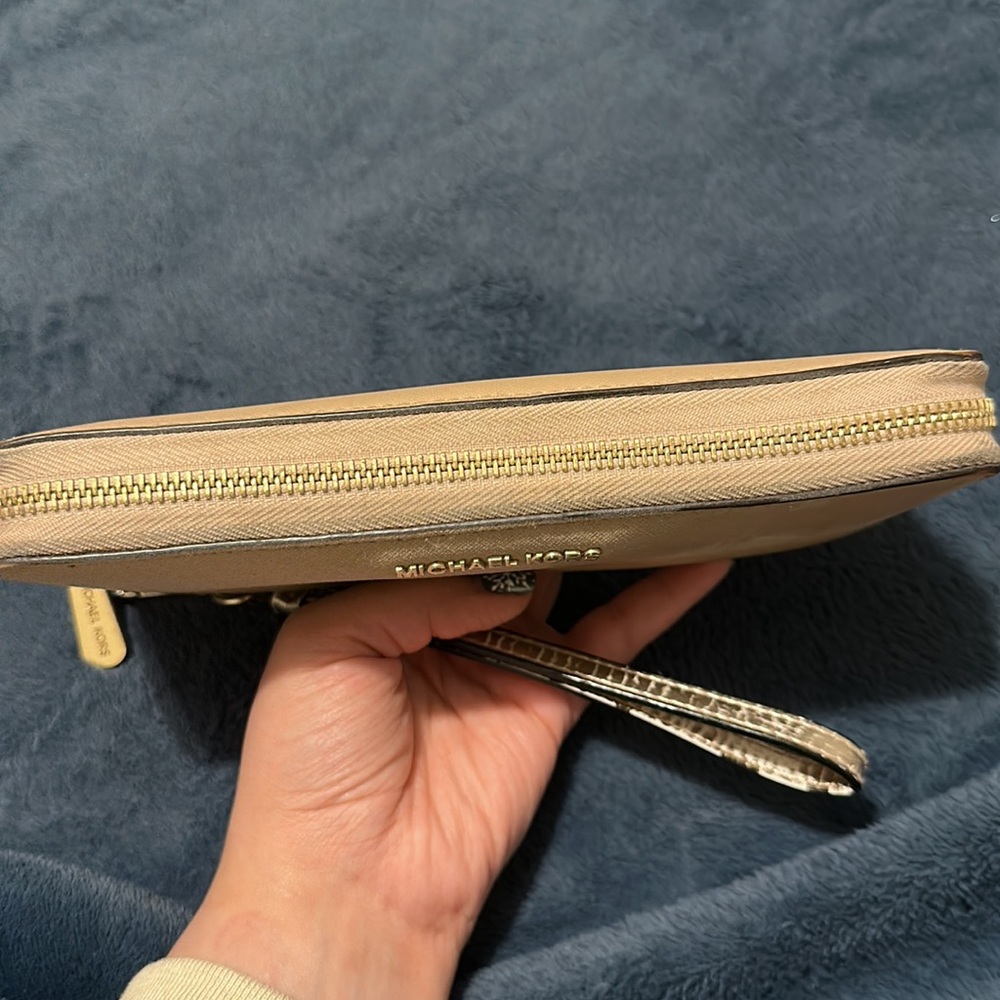 Michael Kors Wristlet Wallet - Picture 2 of 4